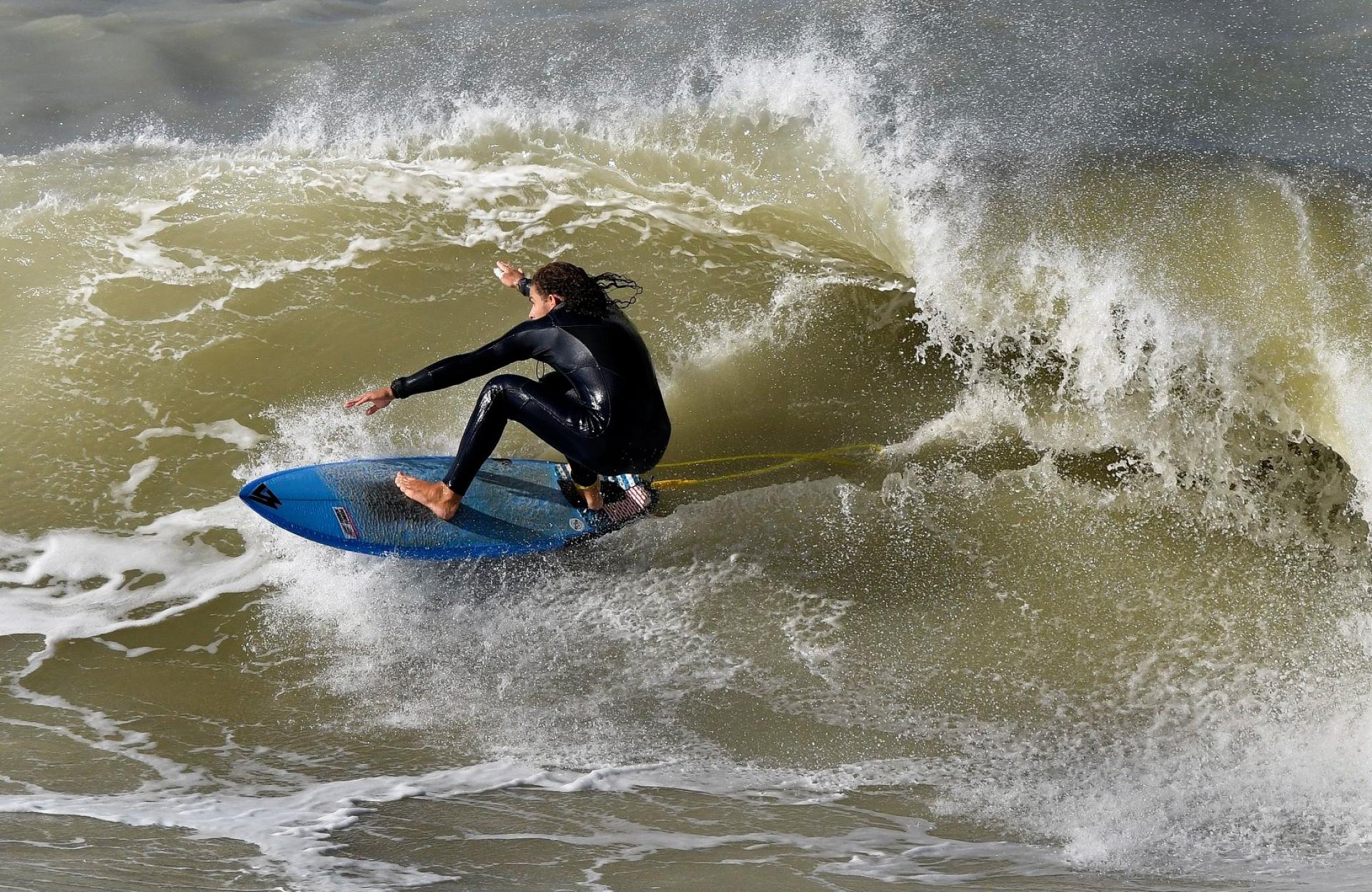 Surfer sur la vague Destination LE TREPORT MERS